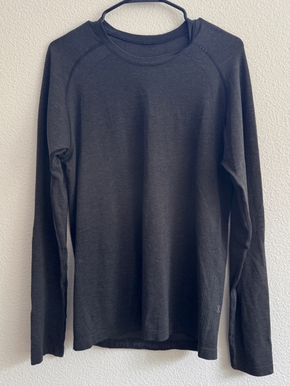 Lululemon men’s metal vent long sleeve shirts *4 bundle* - Picture 4 of 9